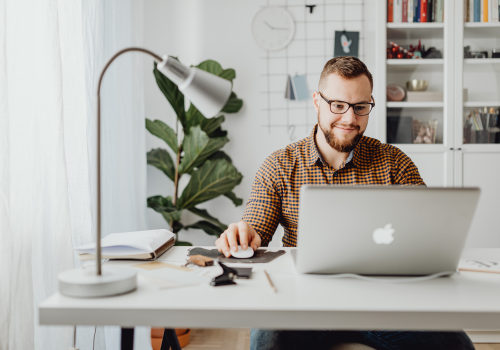 Creating a Strong Brand Identity for Small Businesses